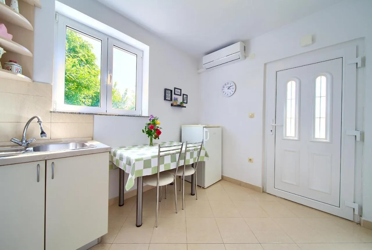 Apartment Jadranka Krk Town